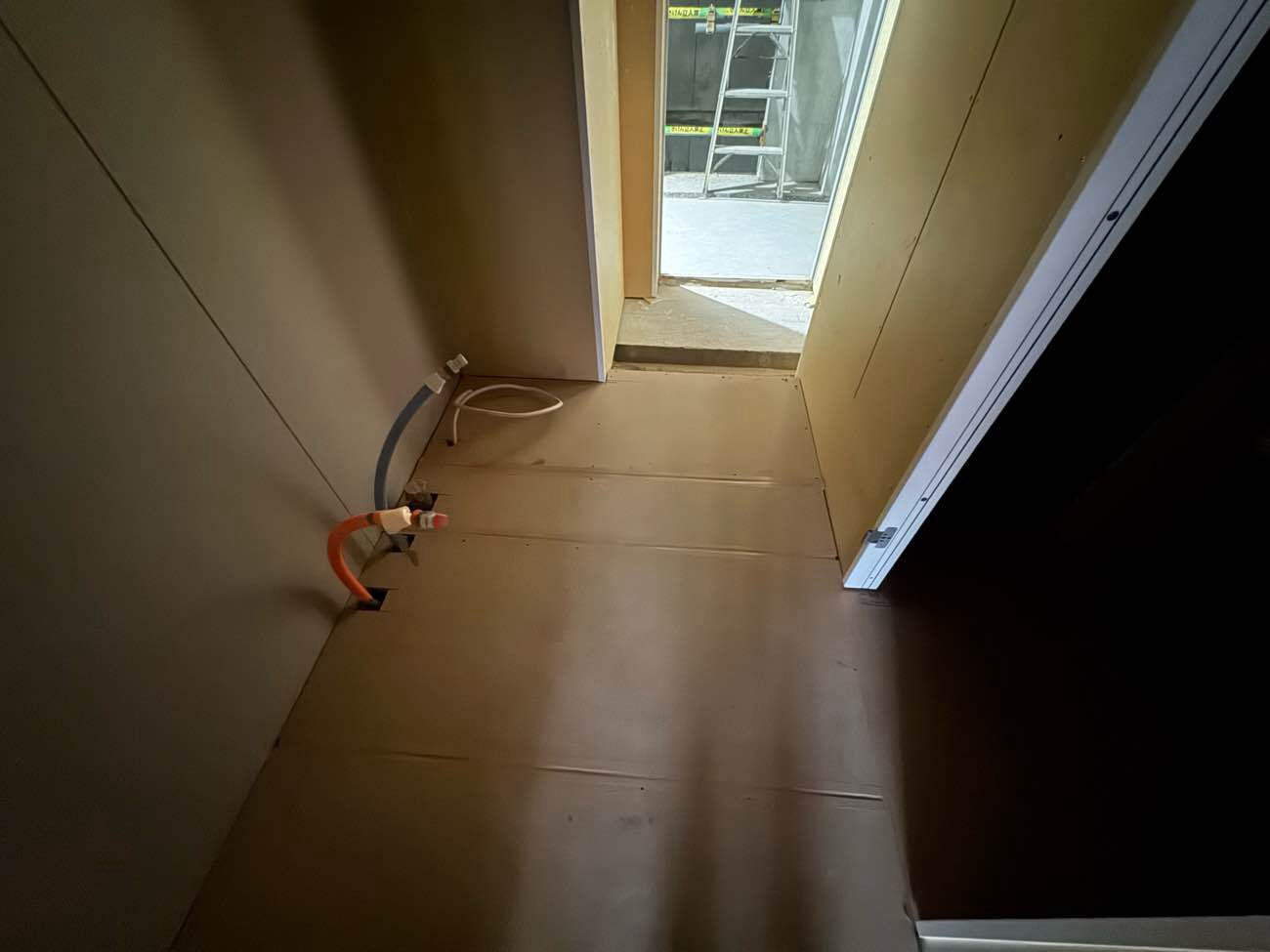 新築マンション 置床工事 乾式二重床(川崎市川崎区)