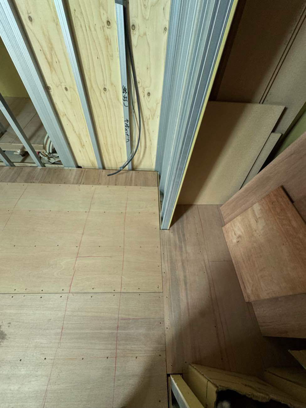 マンション 置床工事 乾式二重床(東京都千代田区)