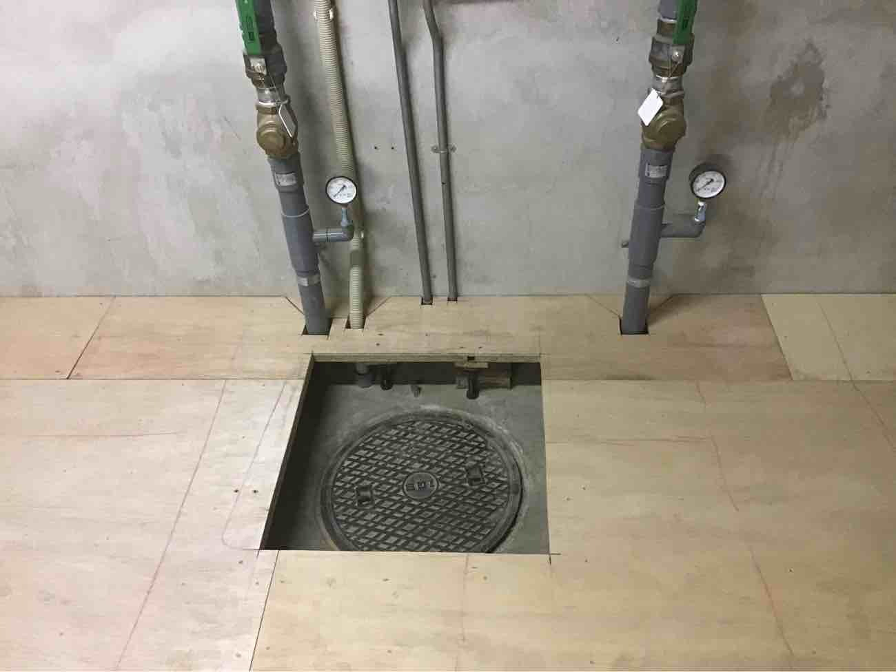 オフィス地下工事 置床工事 乾式二重床(東京都中央区)