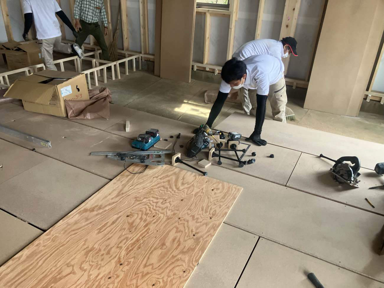 戸建て住宅　置床工事　乾式二重床（山梨県上野原市）