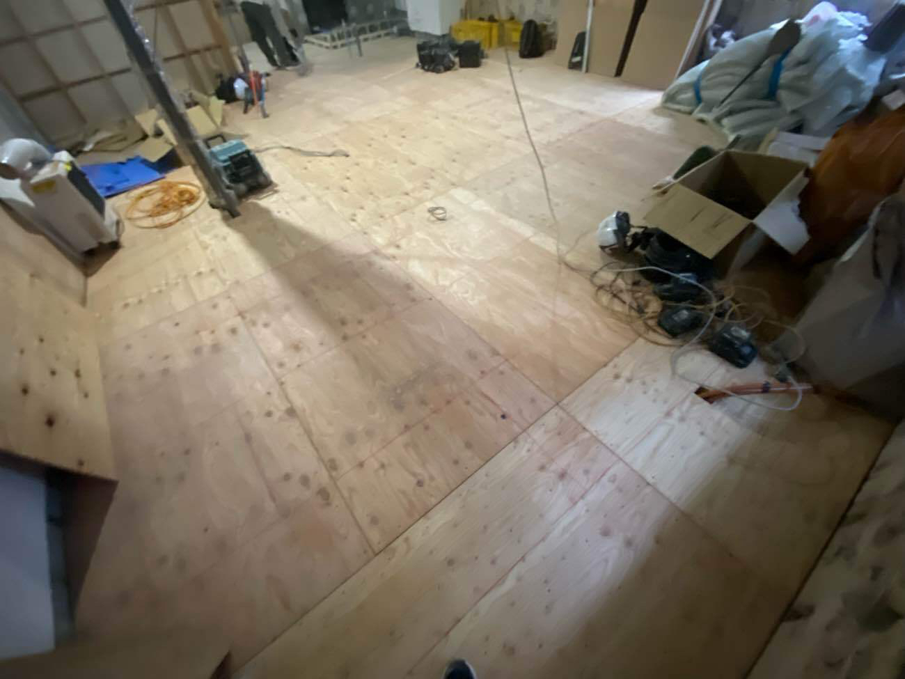 マンション　置床工事　乾式二重床（東京都千代田区）