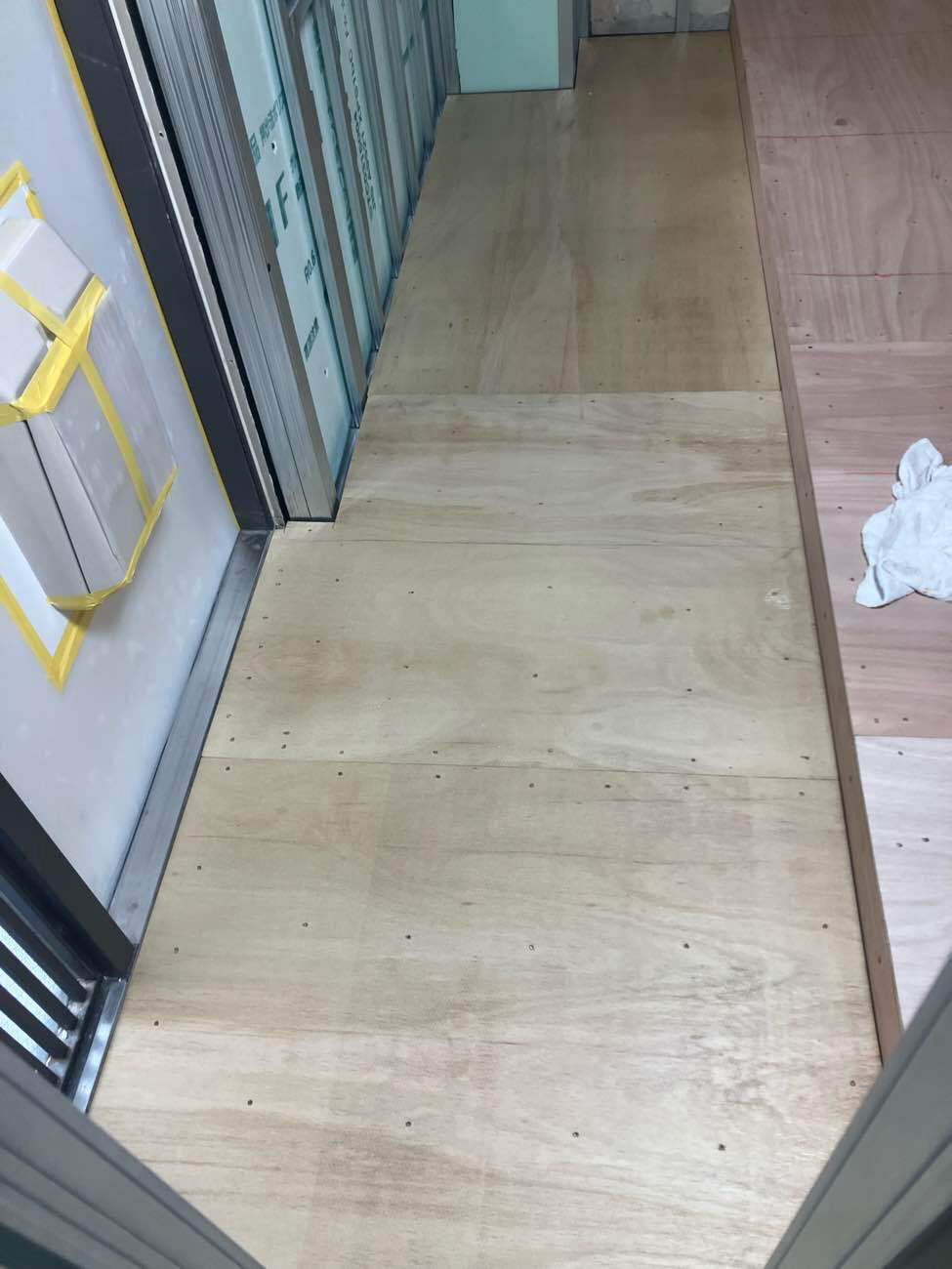 マンション　１日置床工事　乾式二重床（東京都品川区）
