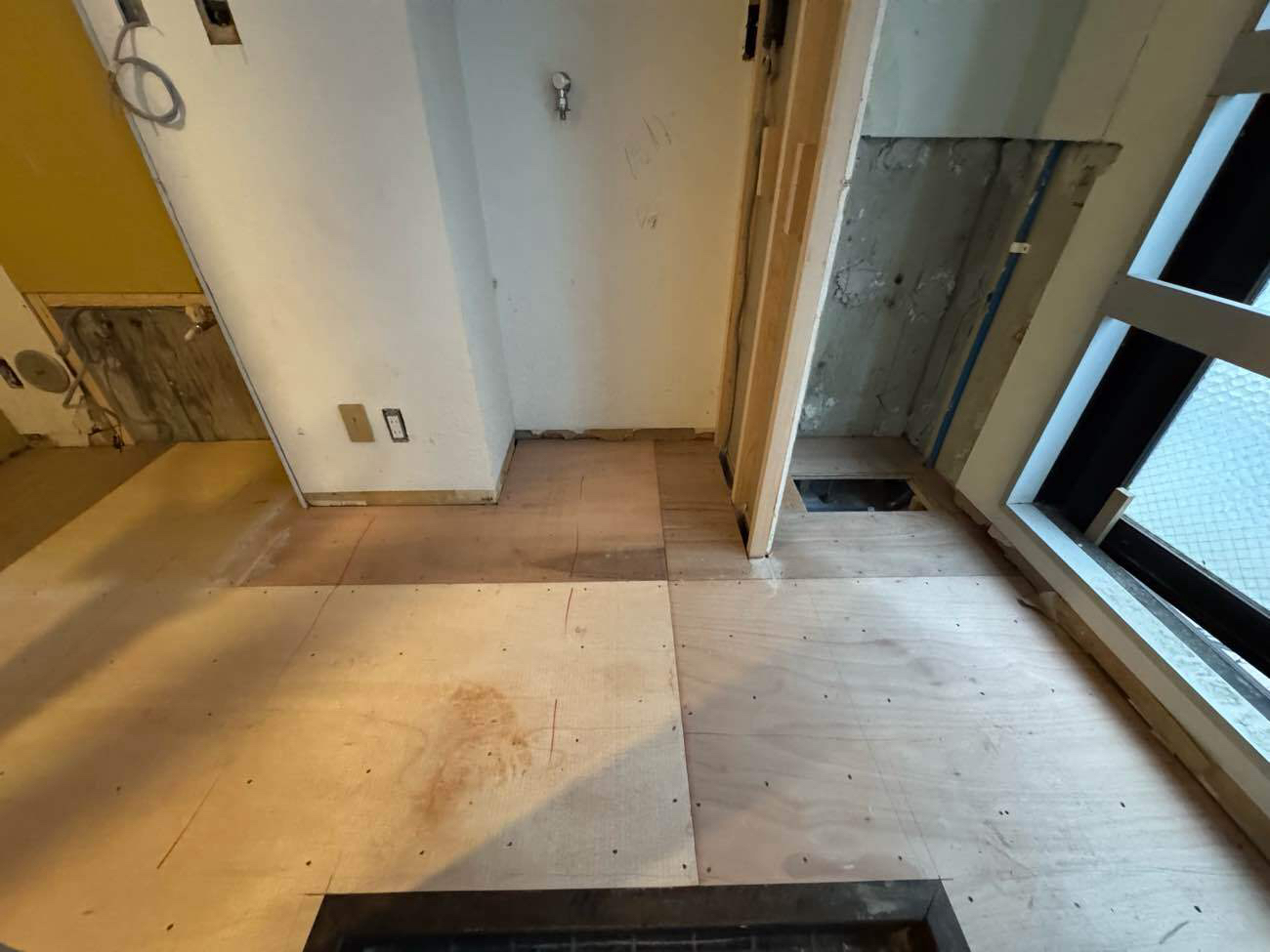 マンション　置床工事　乾式二重床（横浜市青葉区）