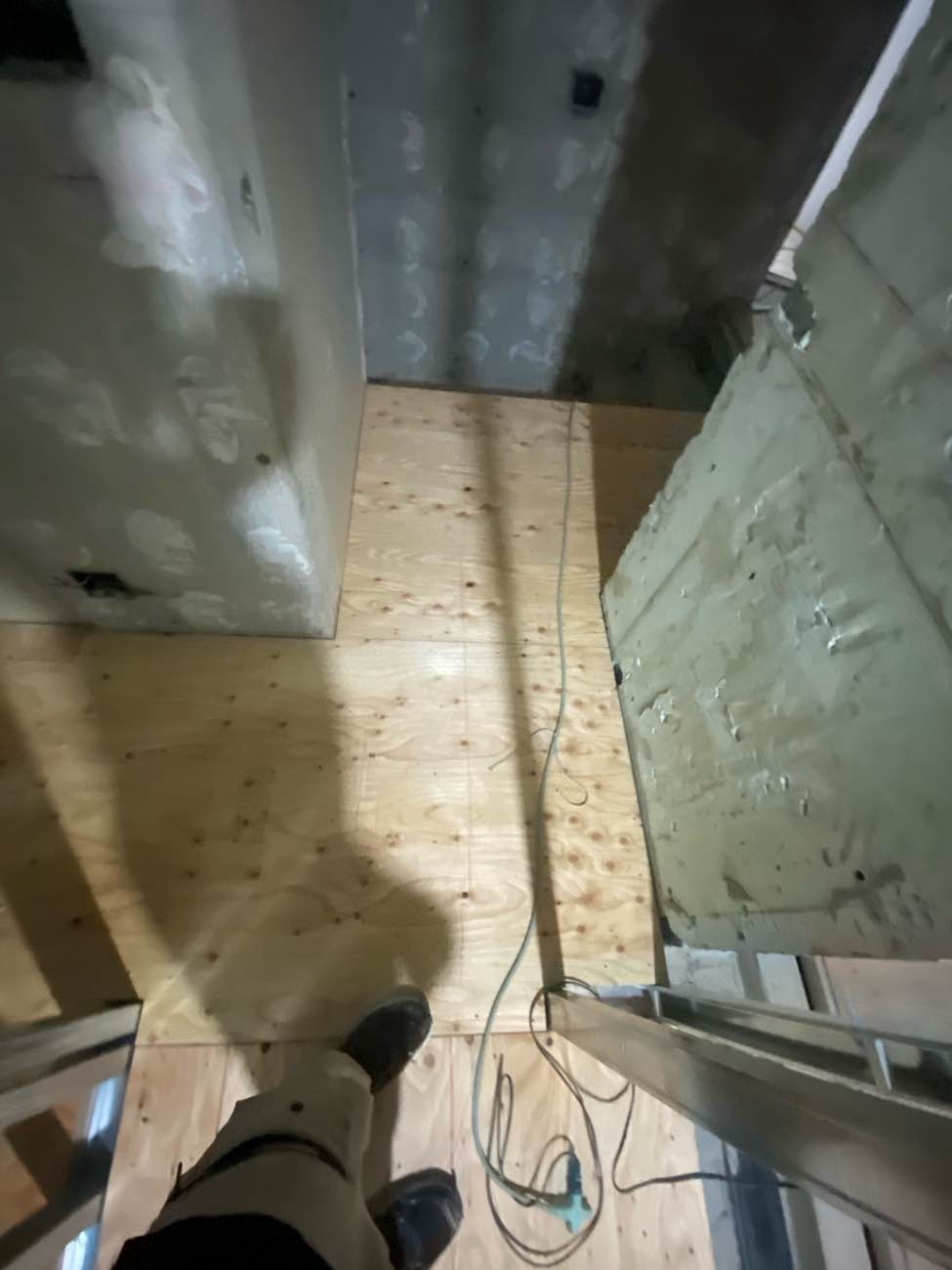 戸建て住宅　置床工事　乾式二重床（東京都世田谷区）