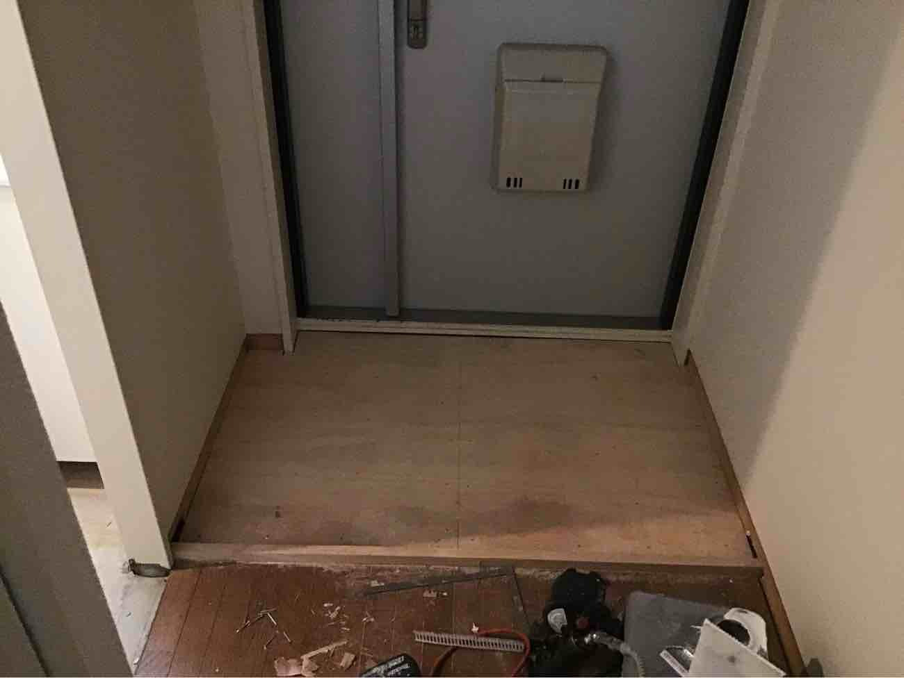 マンション　置床工事　針葉樹構造用合板（東京都墨田区）