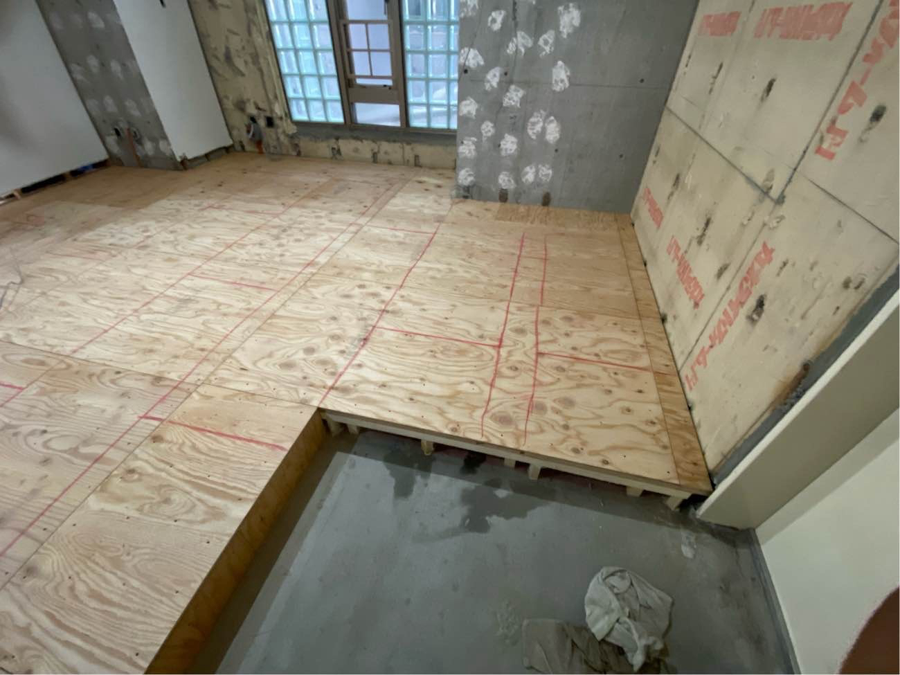 マンション　置床工事　乾式二重床（東京都千代田区）