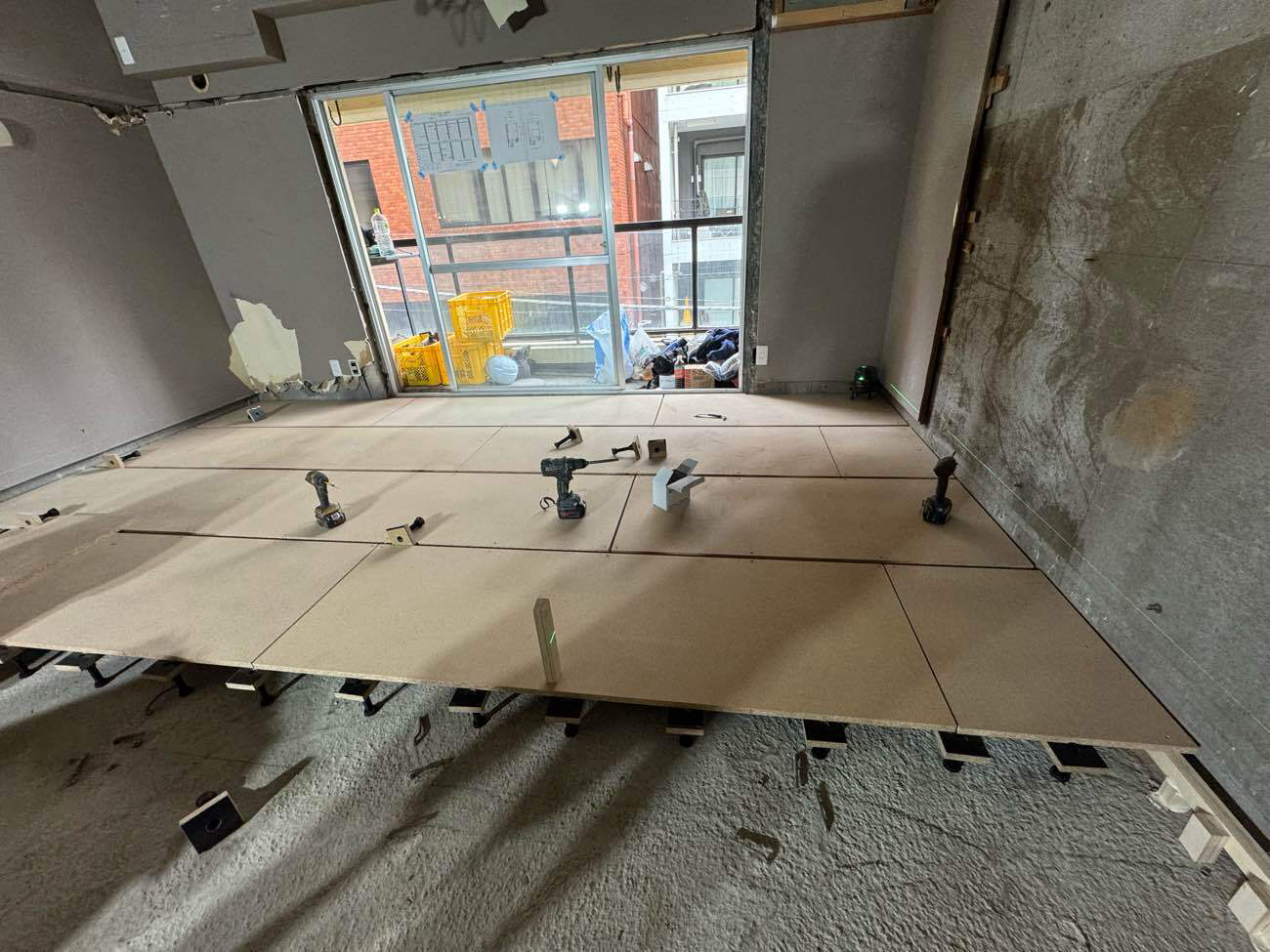 マンション　置床工事　乾式二重床（東京都中央区）