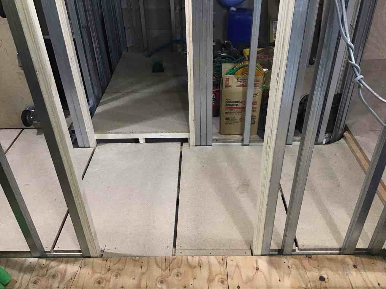 マンション　１日置床工事　乾式二重床（横浜市港北区）