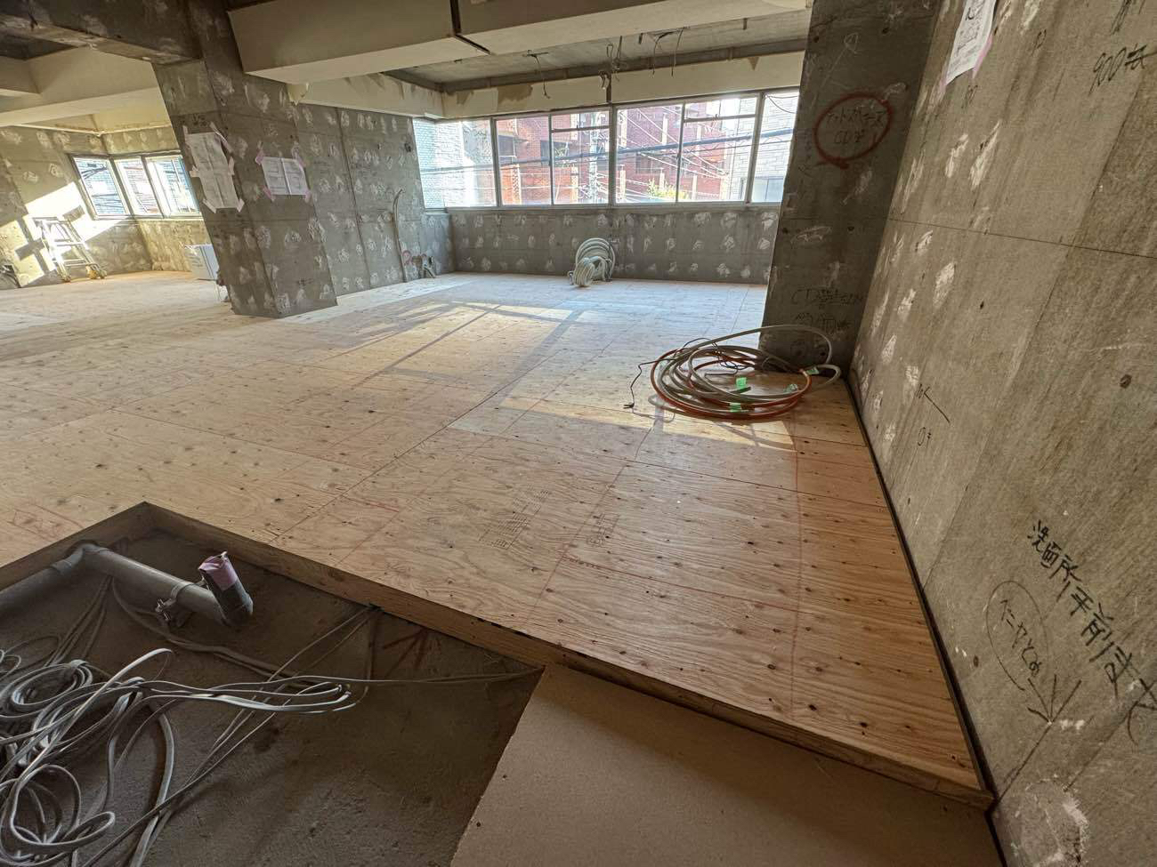 マンション　置床工事　乾式二重床（東京都港区）