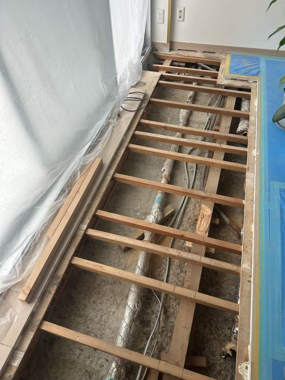 マンション　１日置床工事　乾式二重床（東京都港区）