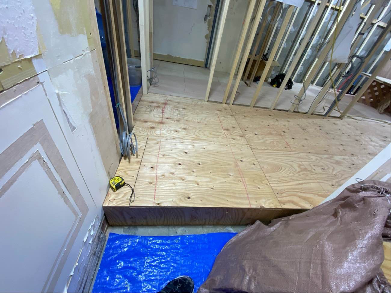 マンション　置床工事　乾式二重床（東京都目黒区）