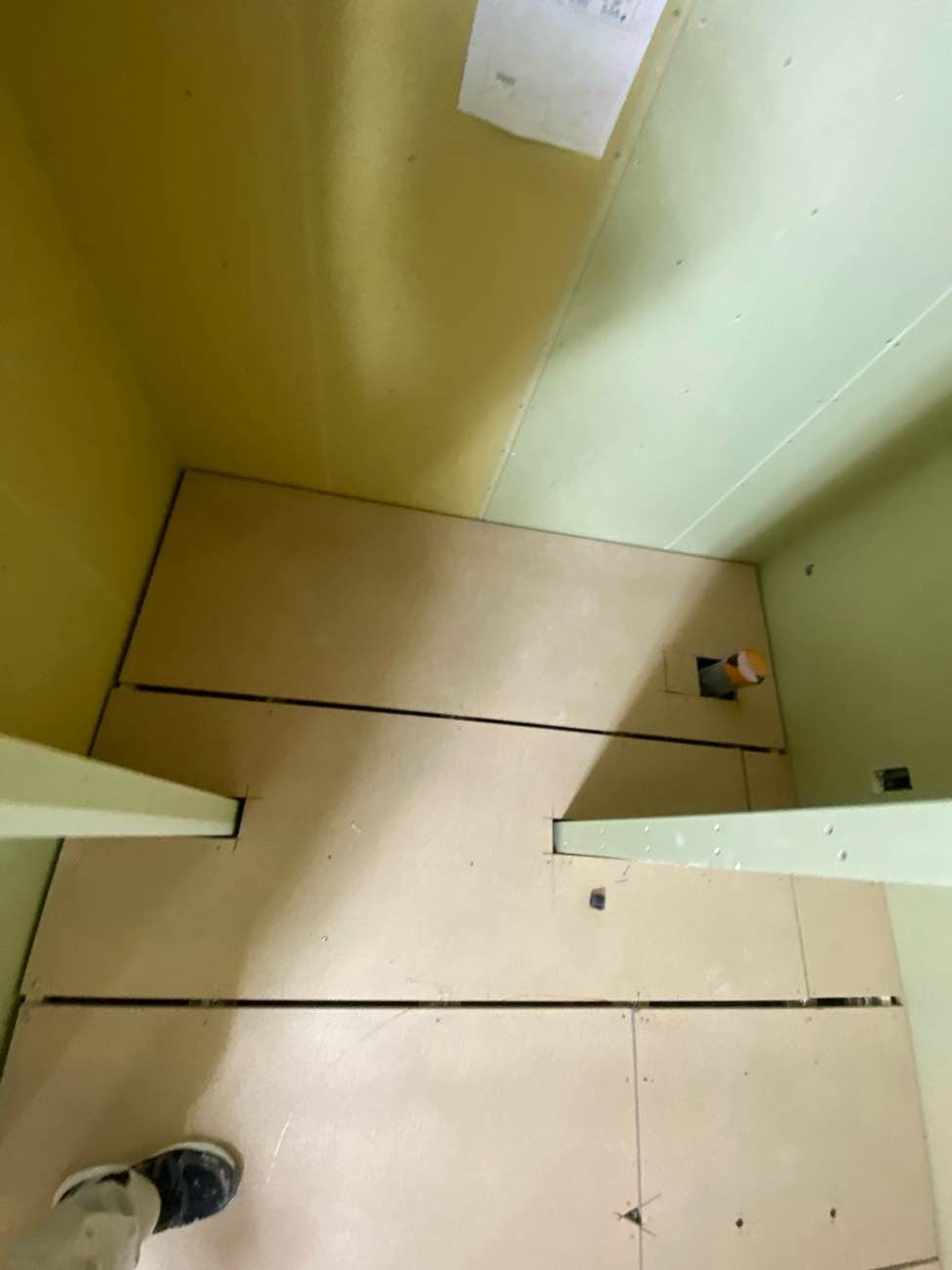 マンション　置床工事　乾式二重床（東京都渋谷区）