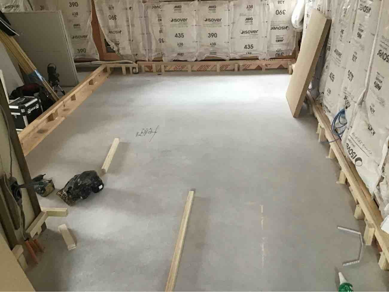 マンション　置床工事　乾式二重床（神奈川県茅ケ崎市）