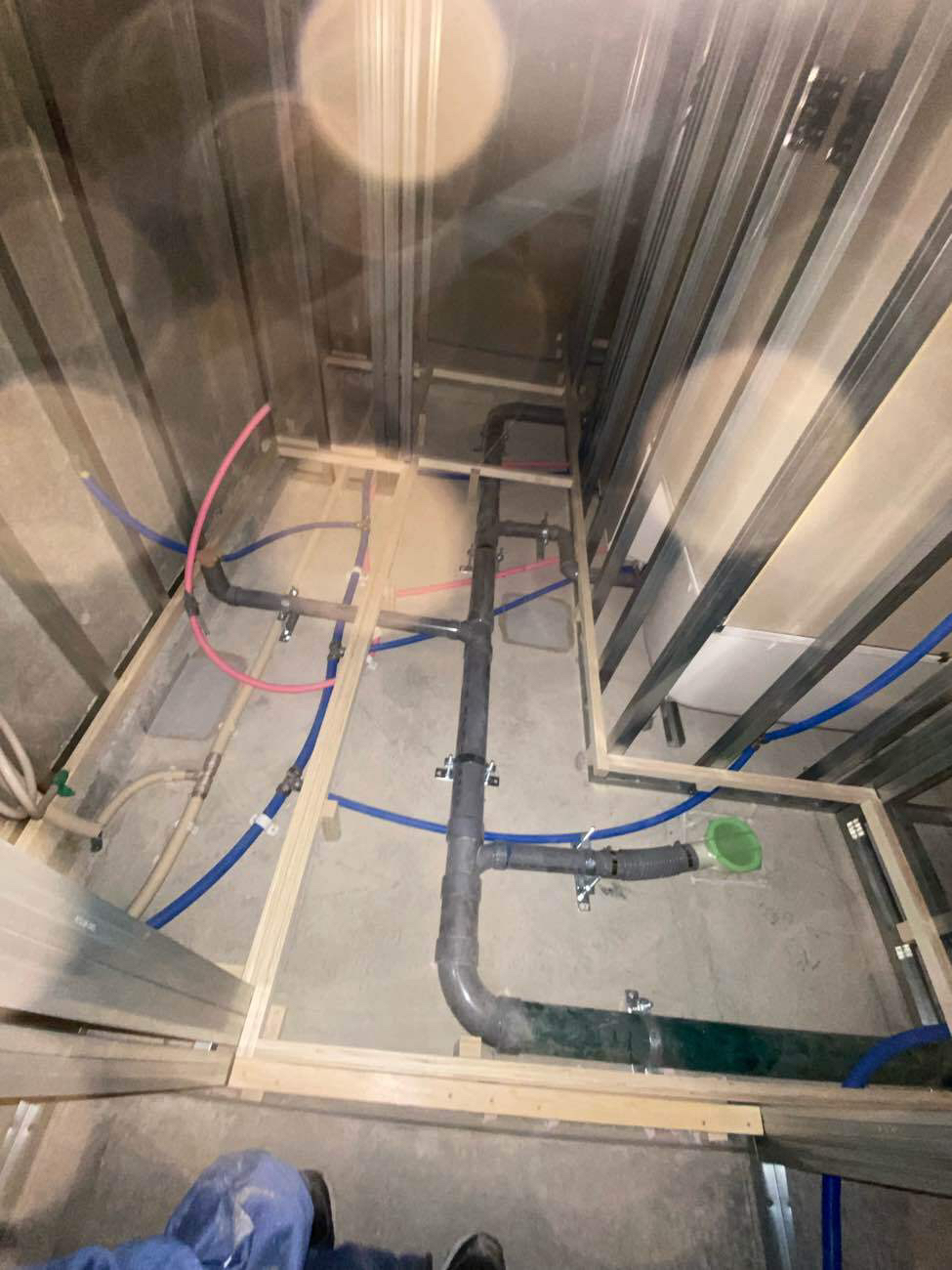 新築マンション　置床工事　乾式二重床（神奈川県平塚市）