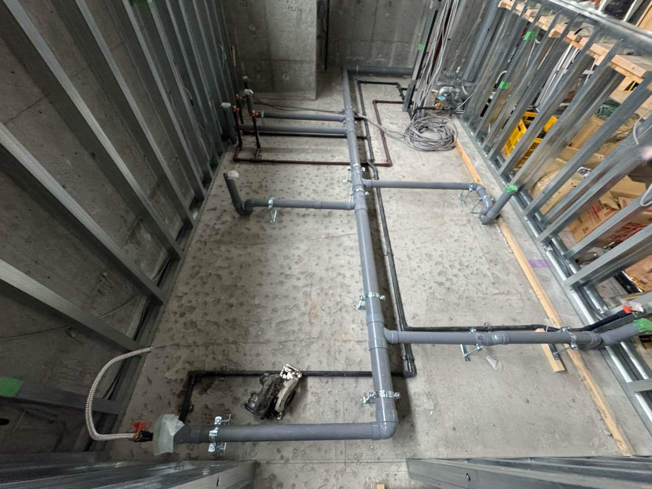 店舗　置床工事　乾式二重床（東京都世田谷区）