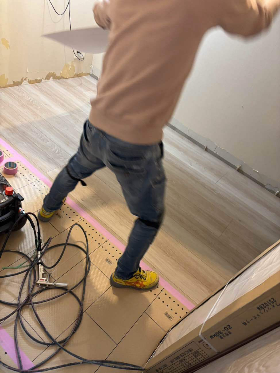 マンション　フローリング付帯工事　１×６フロア（東京都新宿区）