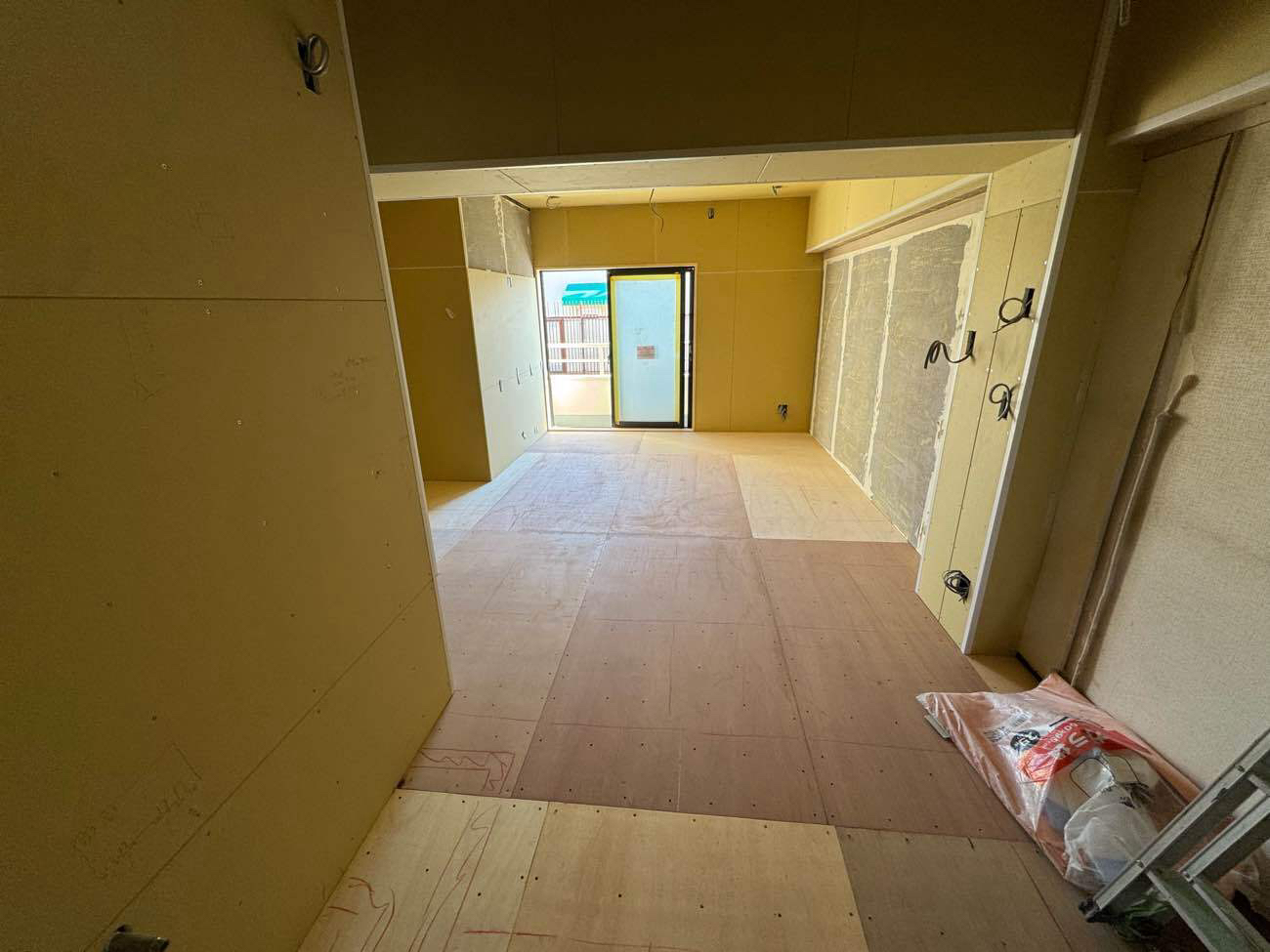 マンション　置床工事　乾式二重床（東京都渋谷区）