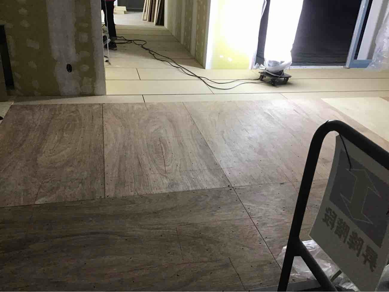 工場　置床工事　乾式二重床（神奈川県平塚市）