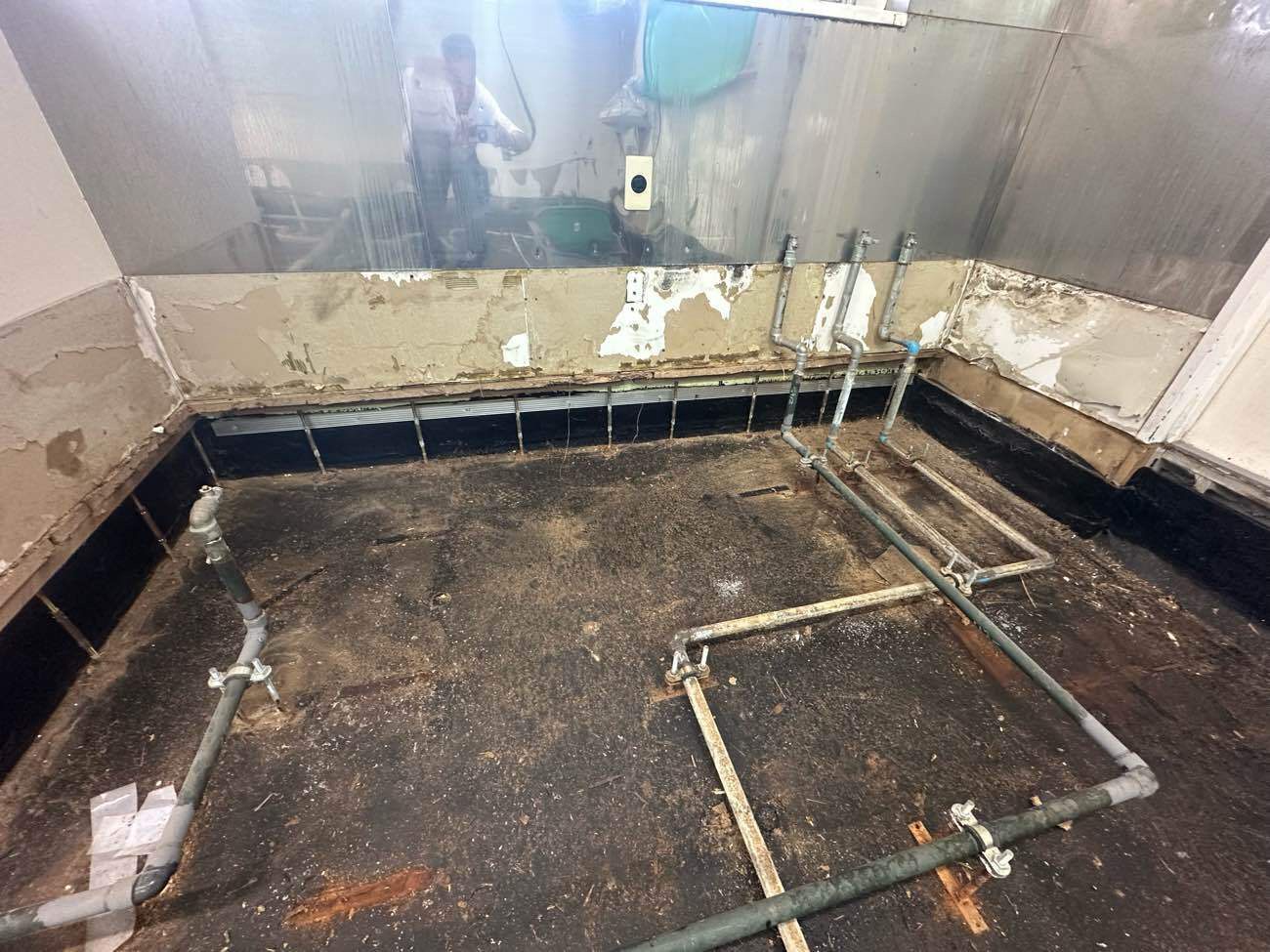 調理室　改修工事　置床工事（横浜市神奈川区）