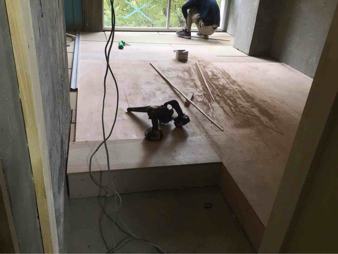 マンション　置床工事　乾式二重床（横浜市中区）