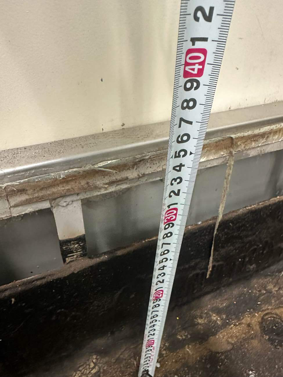 調理室　改修工事　置床工事（横浜市神奈川区）