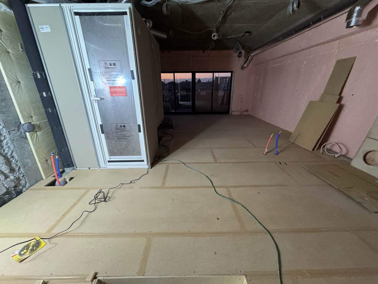 マンション改修工事　置床工事　万協フロアー（横浜市青葉区）