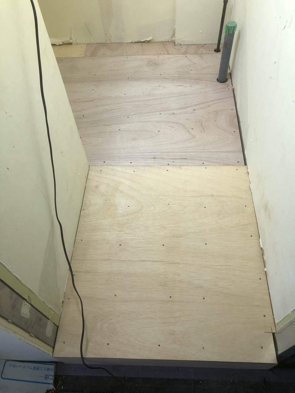 オフィス　置敷樹脂OA工事　置床工事　ステップライン製置床樹脂OABF50（東京都文京区）