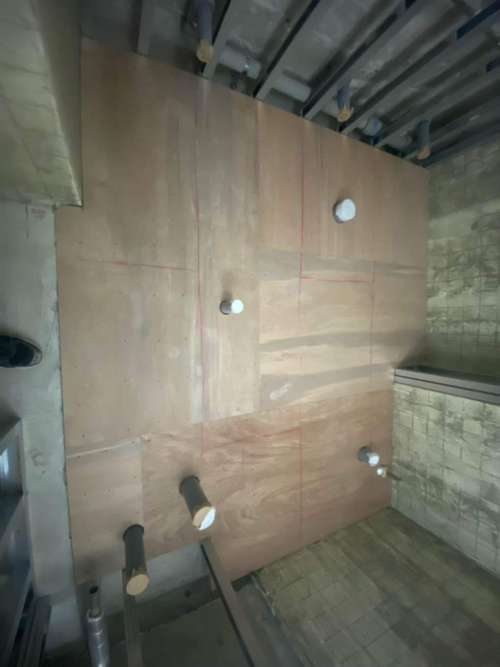 学校トイレ改修工事　乾式二重床　フクビフリーフロアＣＰ-Ｆ（東京都中野区）