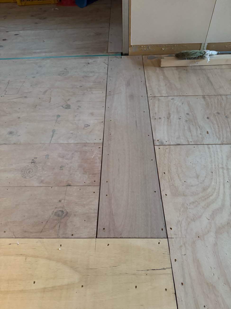 マンション　置床工事　乾式二重床（東京都品川区）