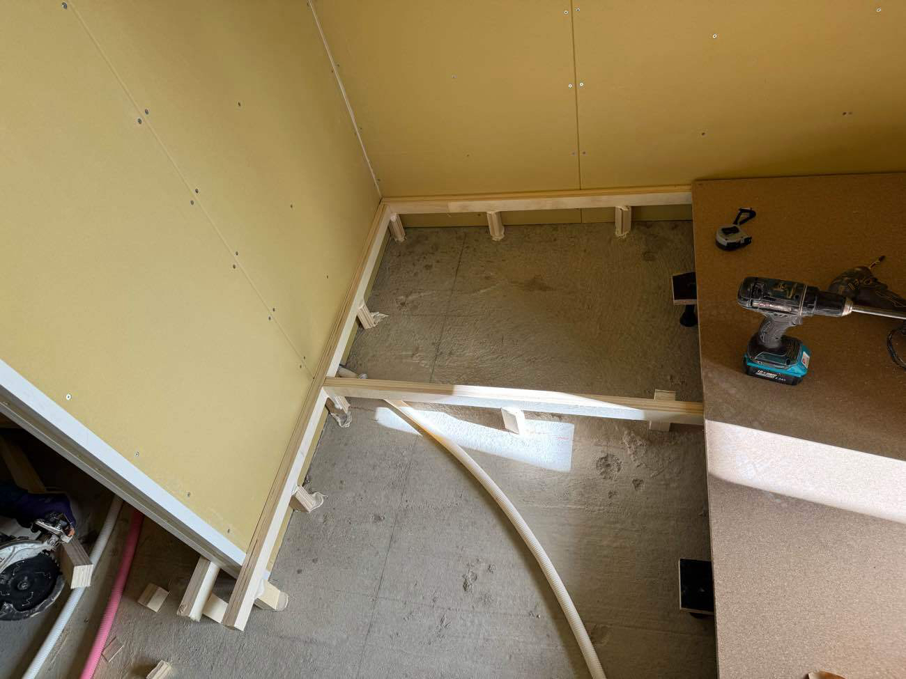 マンション　置床工事　乾式二重床（東京都渋谷区）