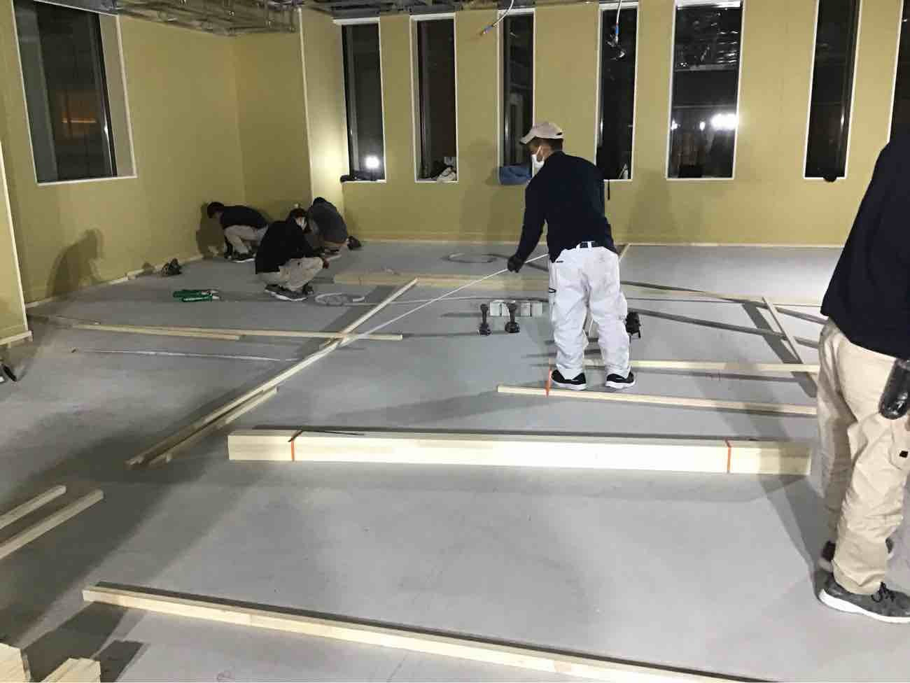 クリニック　置床工事　乾式二重床（東京都中央区）