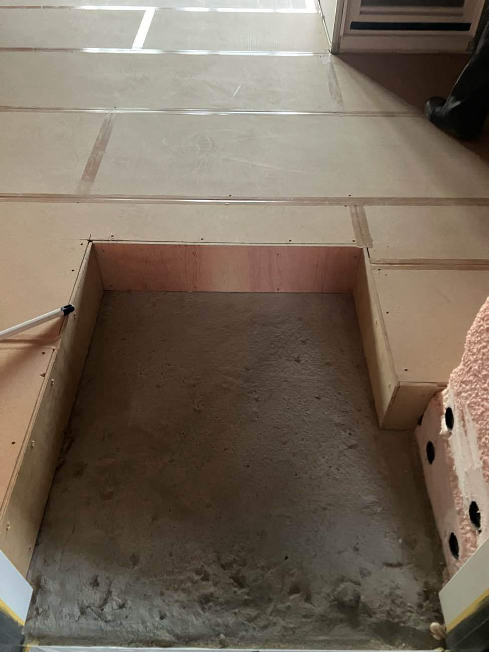 マンション改修工事　置床工事　万協フロアー（横浜市青葉区）