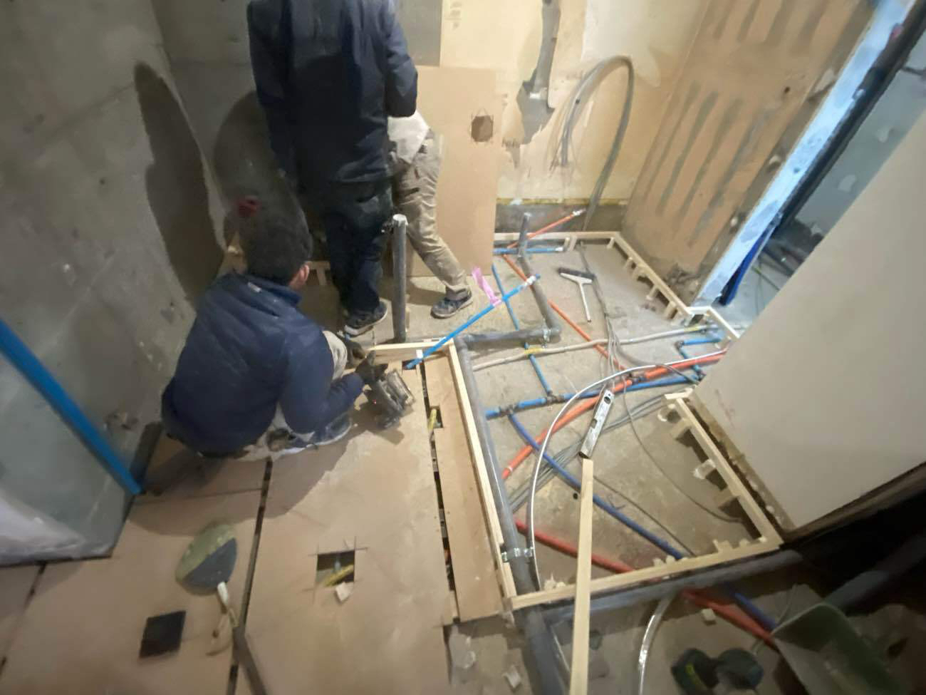 マンション　置床工事　乾式二重床（東京都港区）