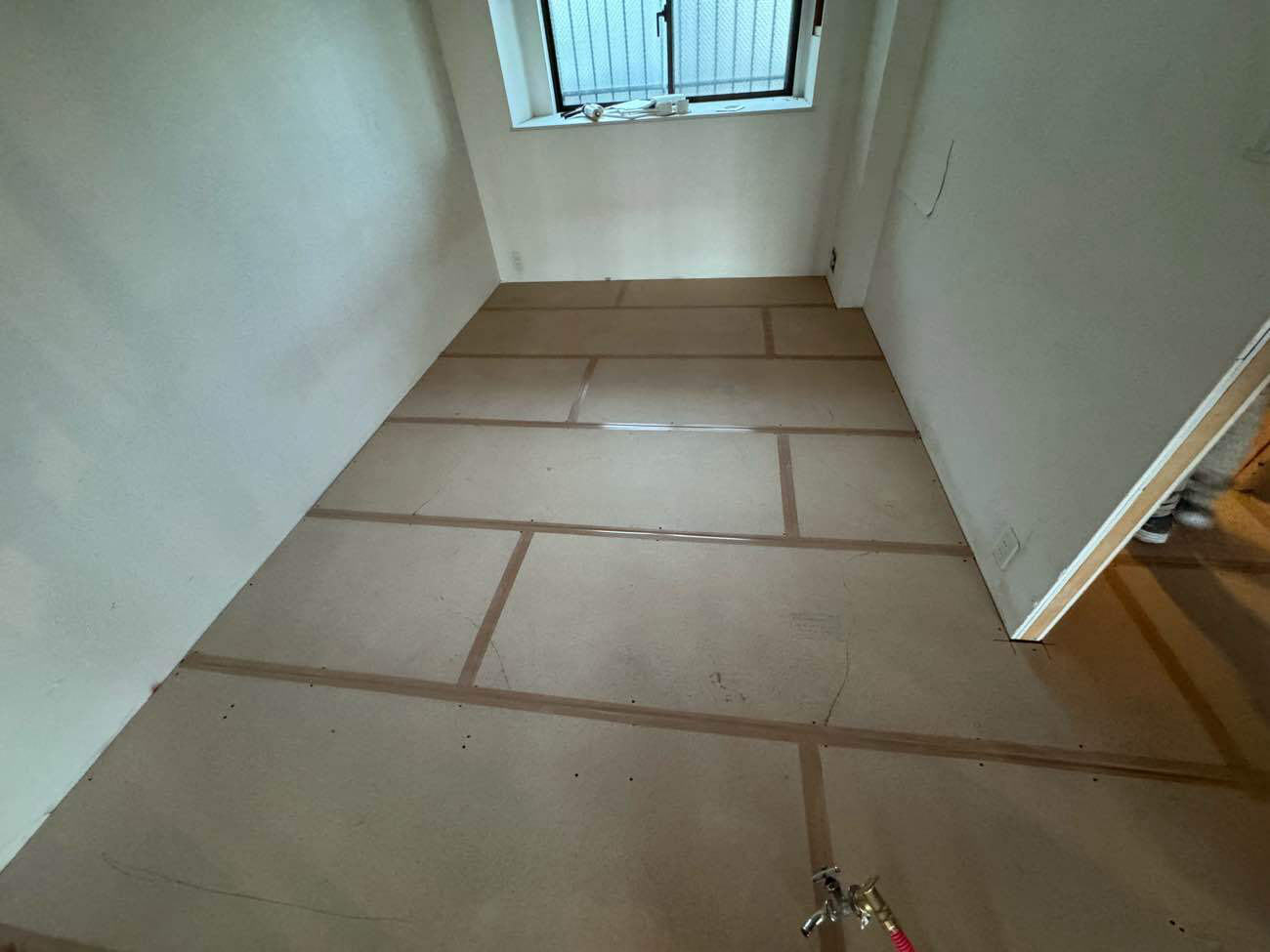 マンション　１日置床工事　乾式二重床（川崎市中原区）