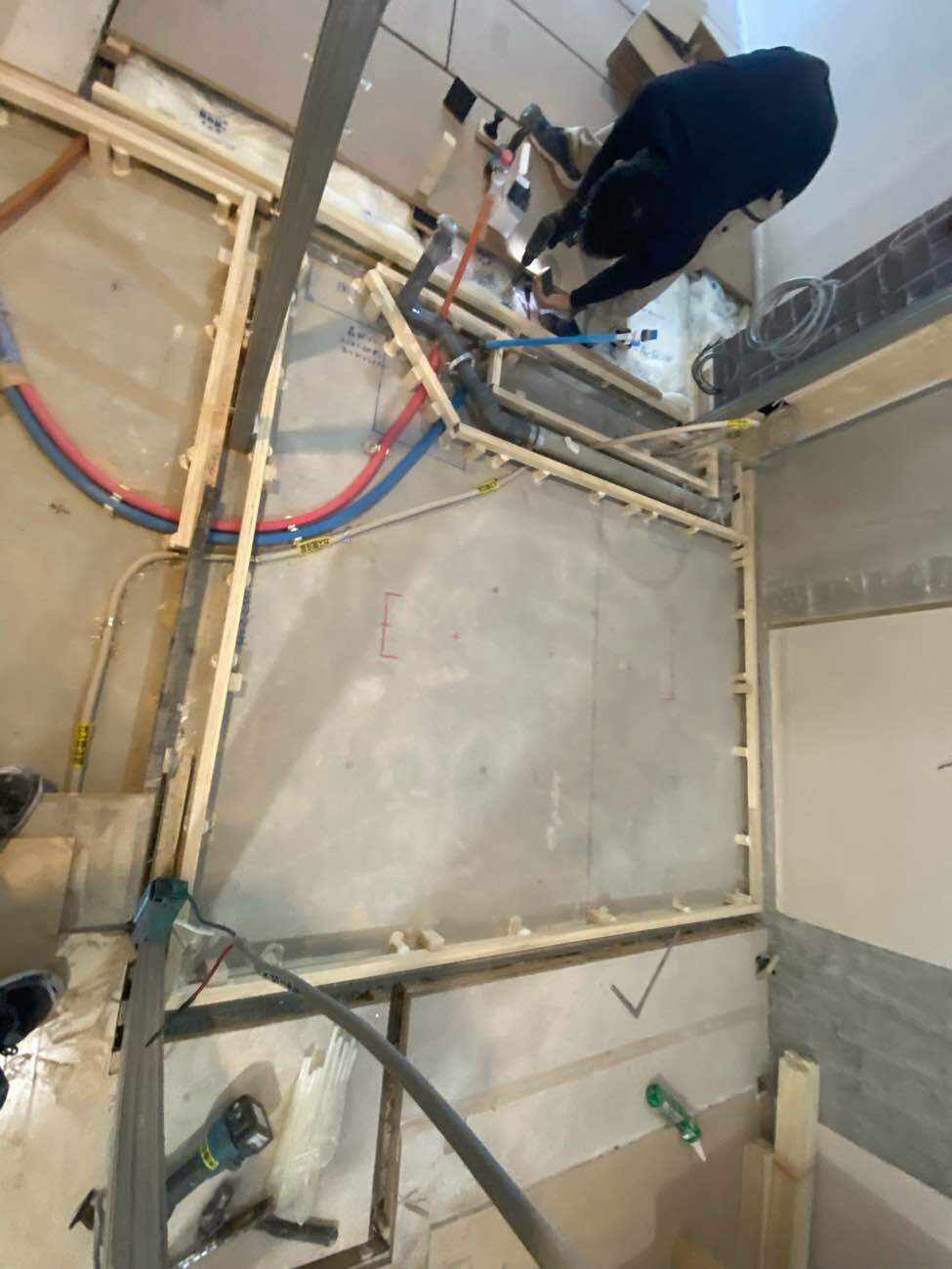 マンション　置床工事　乾式二重床（東京都中央区）