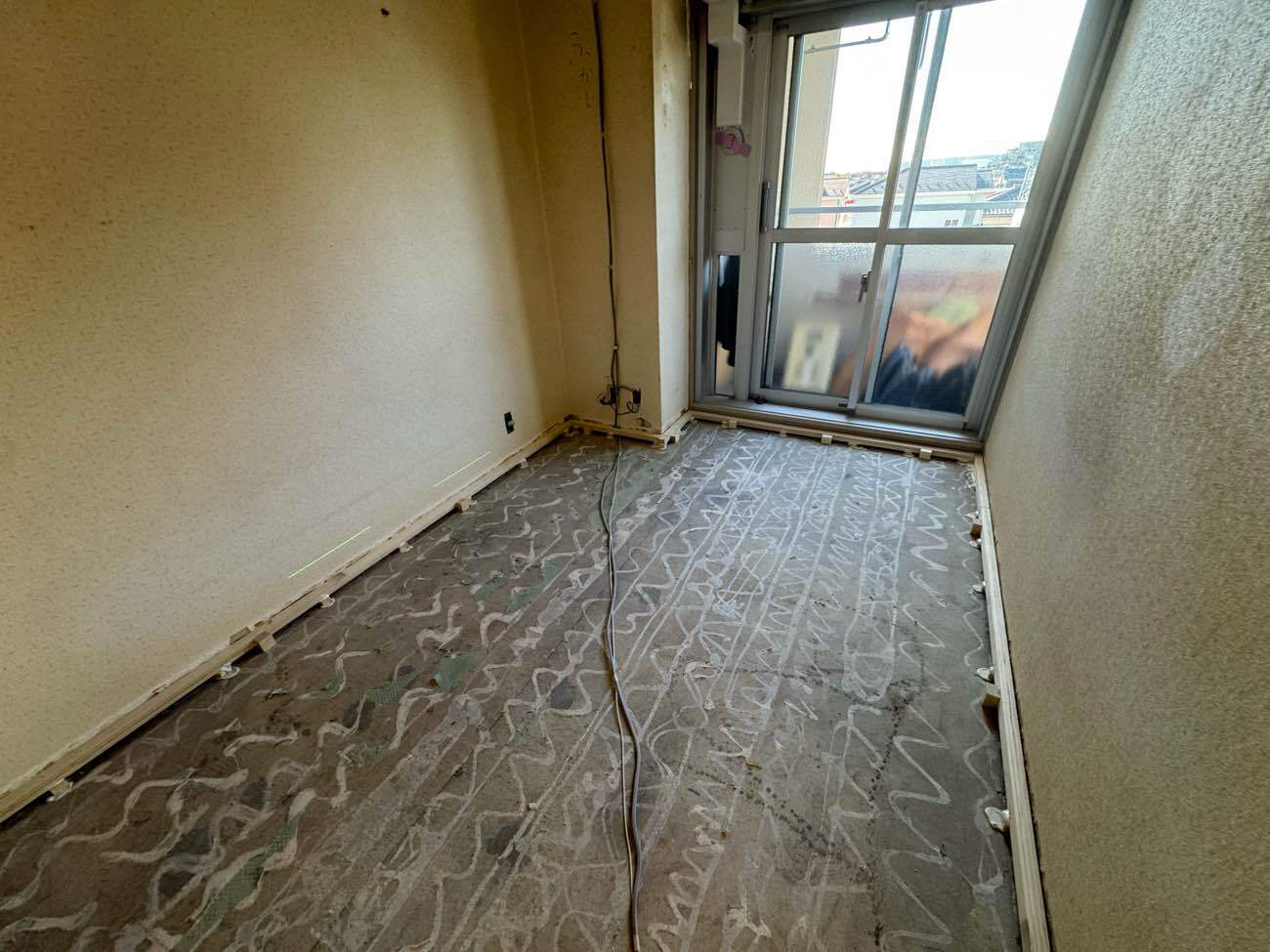 マンション　１日置床工事　乾式二重床（神奈川県大和市）