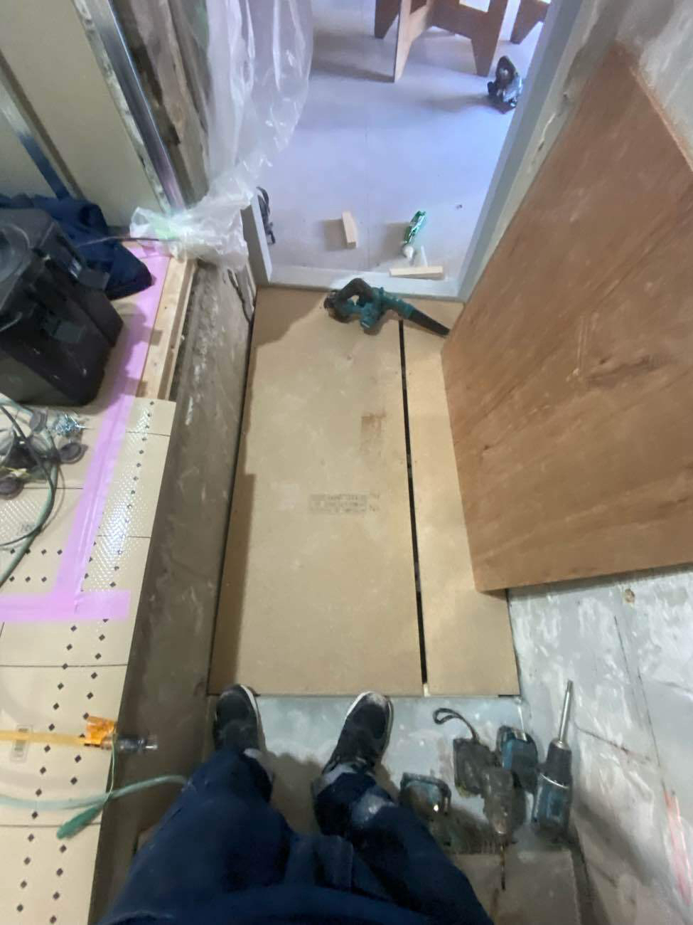 オフィス　置床工事　乾式二重床（東京都世田谷区）