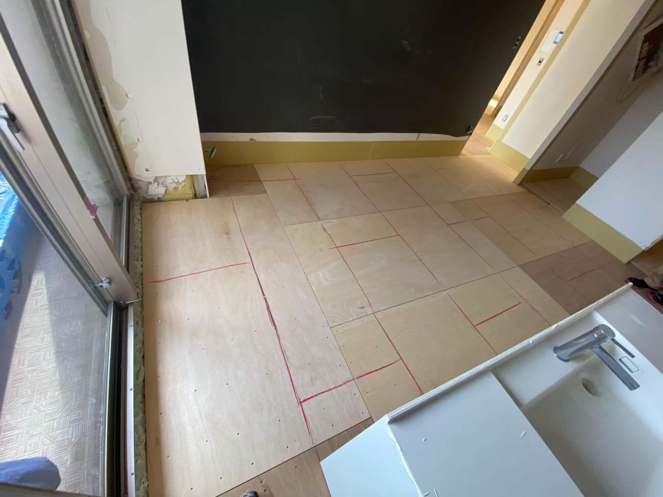 マンション　置床工事　乾式二重床（東京都中央区）