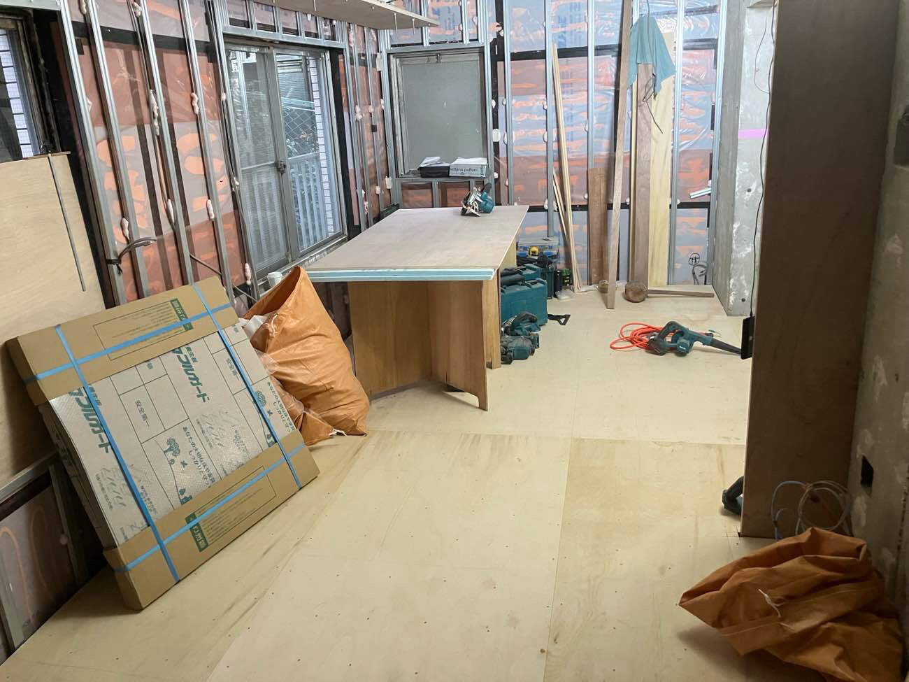 マンション　１日置床工事　乾式二重床（東京都渋谷区）