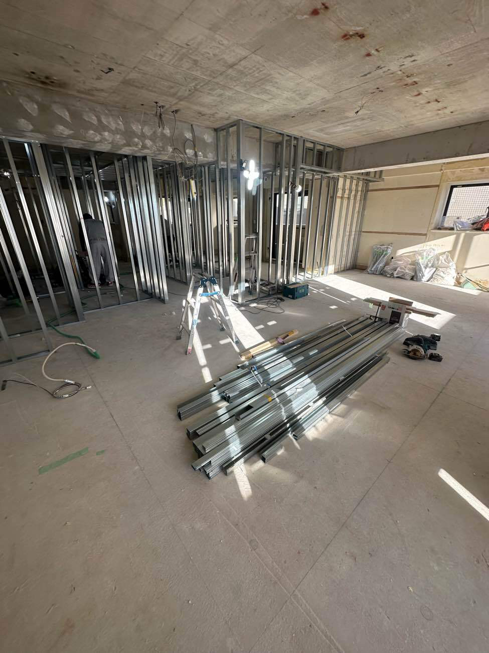 川崎市中原区のマンションにて、置床工事を行いました。（乾式二重床）【秀和建工】