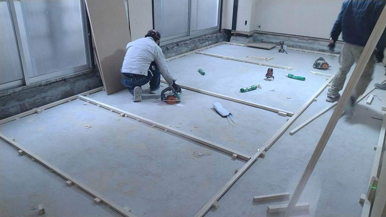 店舗　置床工事　乾式二重床（東京都大田区）