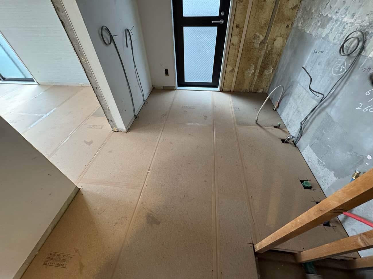 マンション　１日置床工事　乾式二重床（相模原市南区）