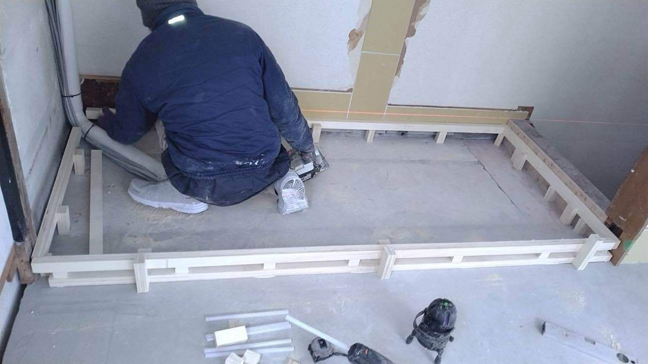 店舗　置床工事　乾式二重床（東京都大田区）