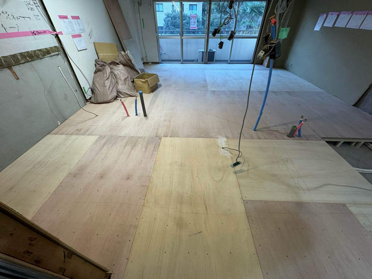 マンション　置床工事　乾式二重床（東京都港区南麻布）