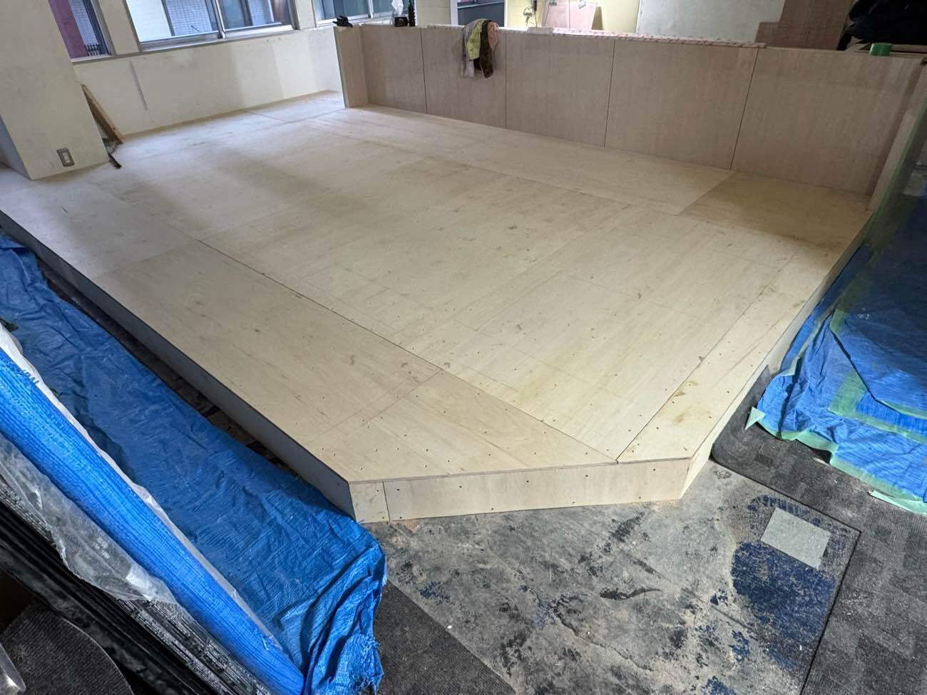 ビルテナント新装　置床工事　乾式二重床（東京都千代田区）