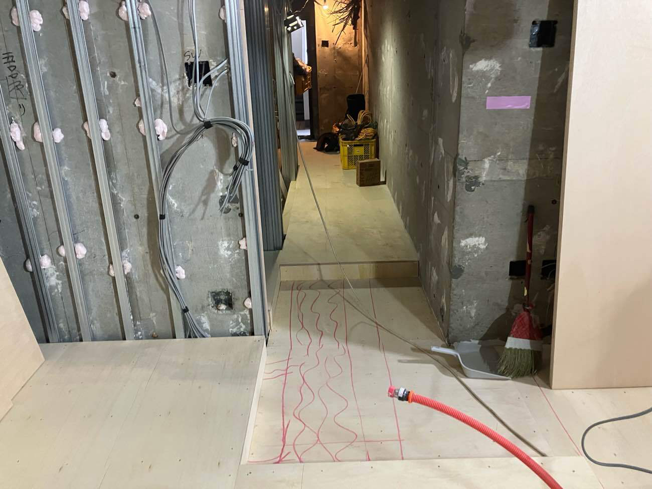 マンション　１日置床工事　乾式二重床（東京都渋谷区）