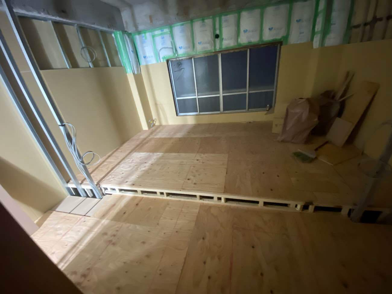 店舗　置床工事　乾式二重床（東京都台東区）