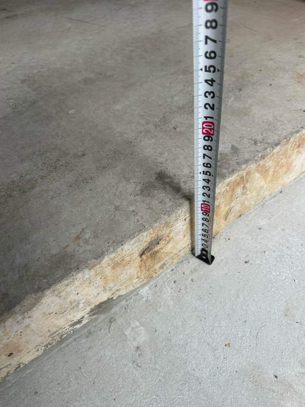 店舗　新装　置床工事　乾式二重床（東京都江東区）