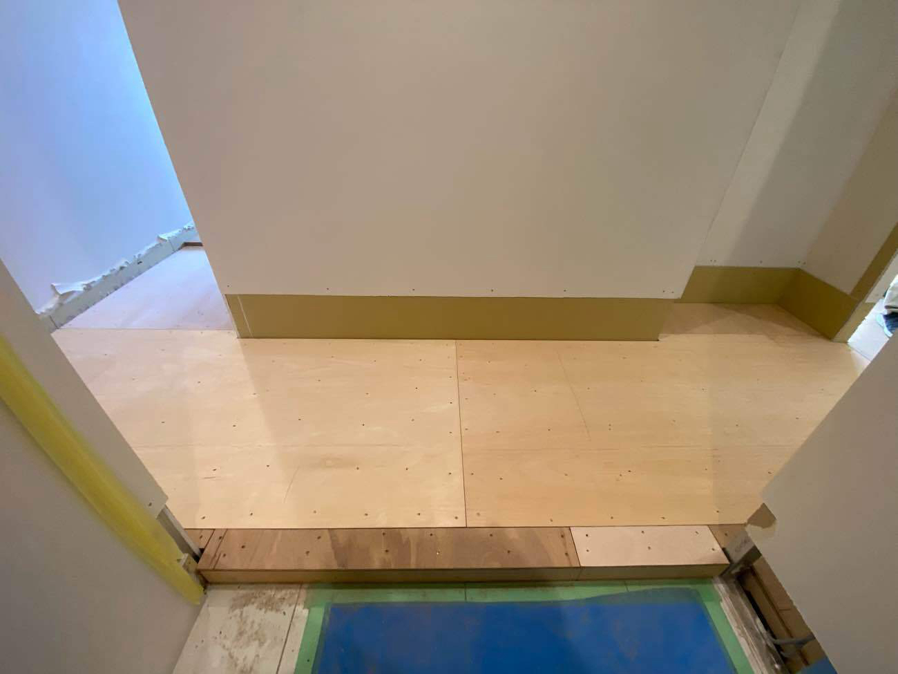 マンション　置床工事　乾式二重床（東京都中央区）