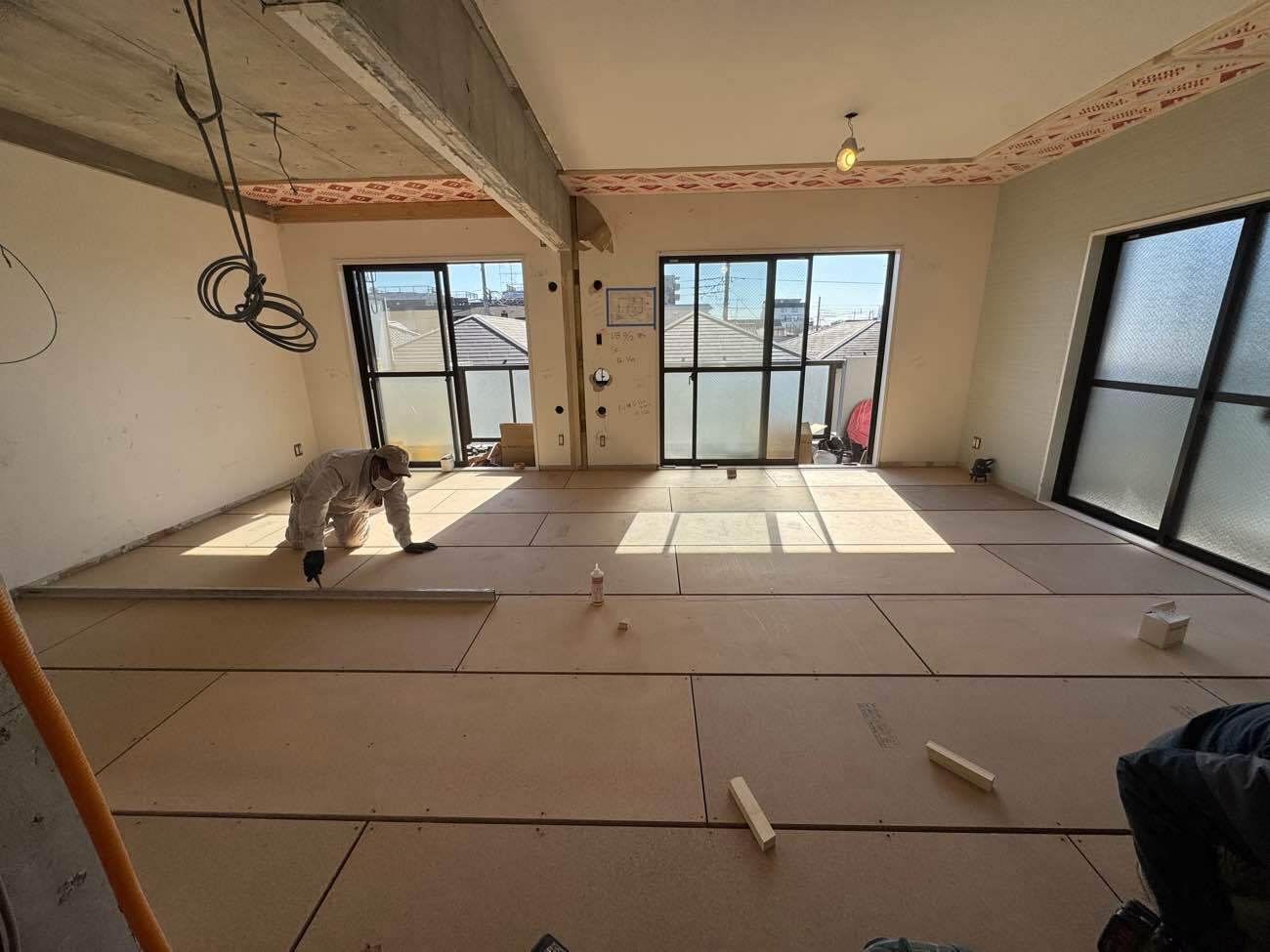 マンション　１日置床工事　乾式二重床（相模原市南区）